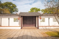 大门口压一宝，生活顺风顺水